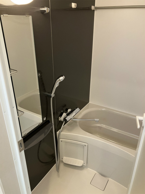 ガーデン アステリア 西千葉の浴室|ゆったり過ごせるお風呂です