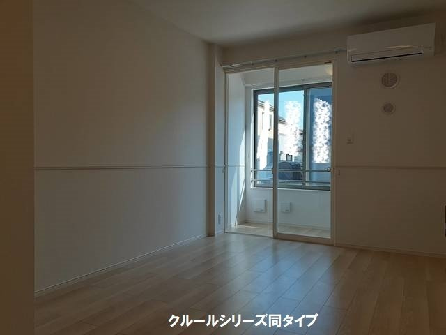 ネオフルールＡの居間・リビング|使いやすいリビングです