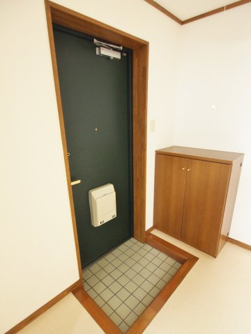 カーサ青崎Ⅱの玄関