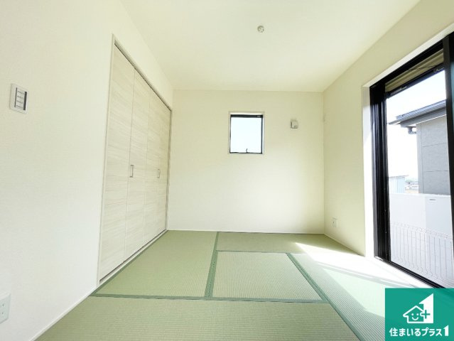 1(土)2(日)現地案内可能！　北葛城郡広陵町大野　の和室|一室あると便利な和室は客間としてだけでなく、小さなお子様のプレイルームや食後のくつろぎスペースとしてもご利用いただけます。収納もついていますので大活躍間違いなし！