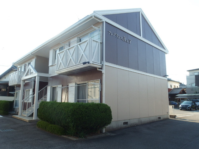フレグランスR＆Yの外観