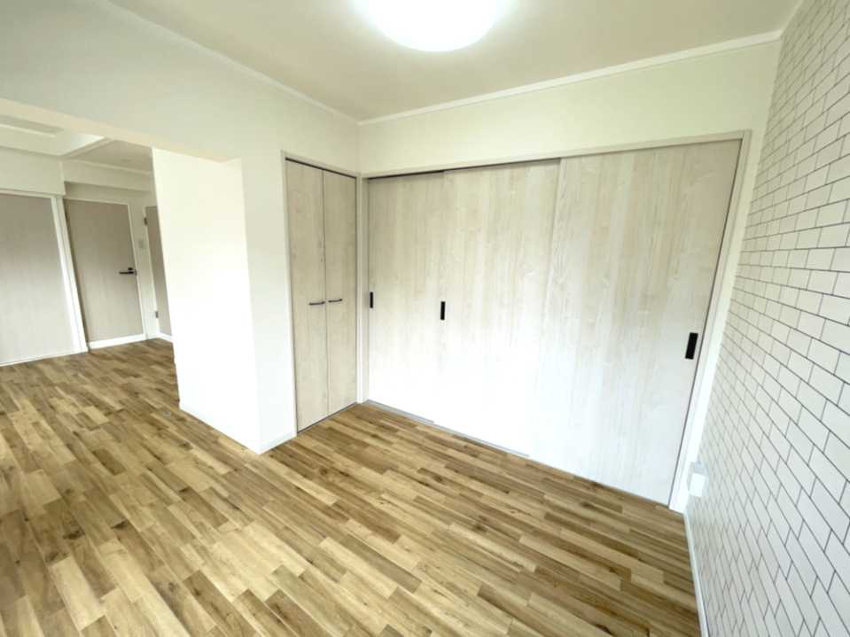 グランピア美野島の洋室