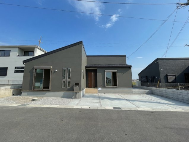 ●29(土)30(日)現地案内可能！　北葛城郡広陵町大野　全5邸の外観|安心の10年保証！外観を美しく保ち、雨水で汚れを落とします！気になることがありましたら、お気軽にお問い合わせください！