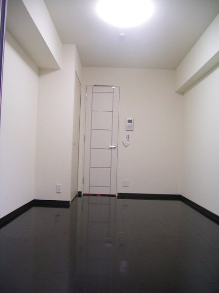 新品家具付きマンション大谷口上町1(KaGood東京)の居間・リビング