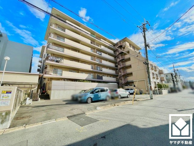 メゾン深草の外観