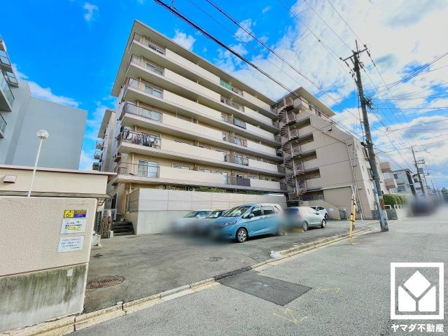 メゾン深草の外観