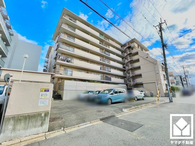 メゾン深草の外観