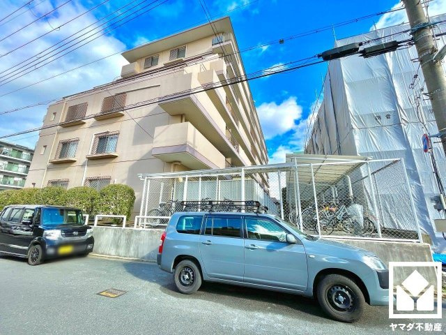 メゾン深草の外観