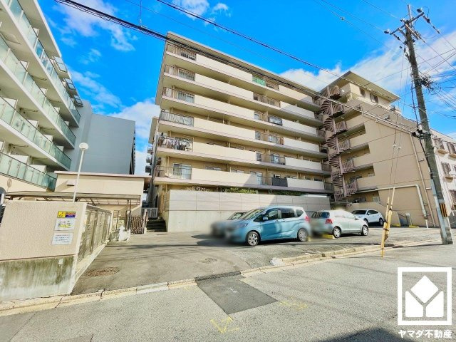 メゾン深草の外観