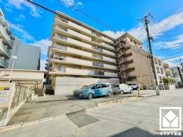 メゾン深草の外観