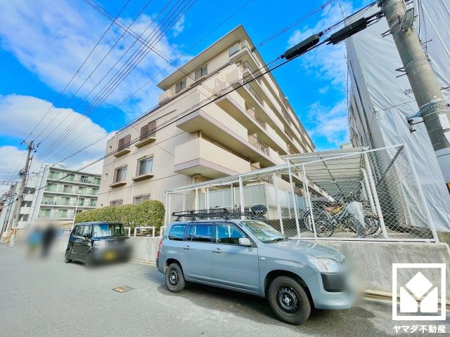 メゾン深草の外観