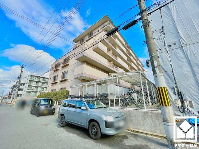 メゾン深草の外観