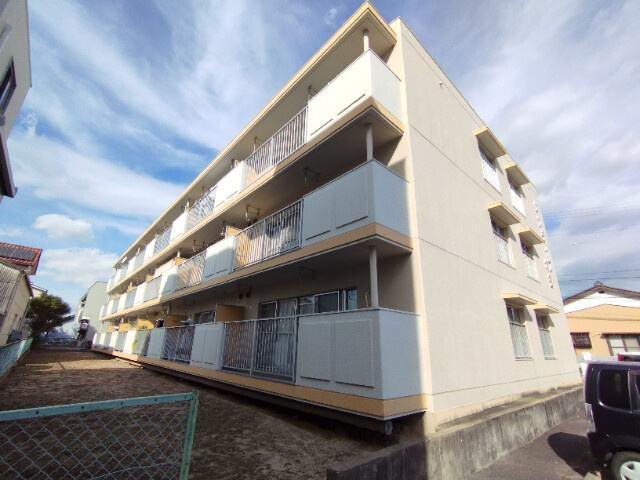 サンライフ六名の外観