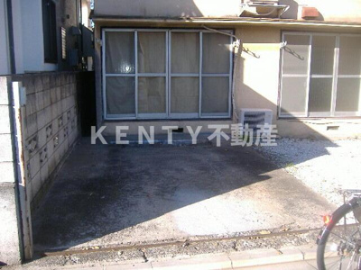 【駐車場】 | 間野荘 | 車をお持ちの方に嬉しい駐車場付きの物件です