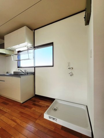 【設備】 | 金子アパート | 洗濯機置場