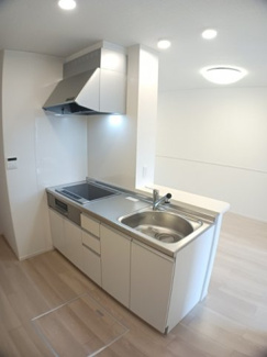 【キッチン】 | ウッドスプリング山根　Ａ　1ＬＤＫＴＳ | 使いやすいキッチンです