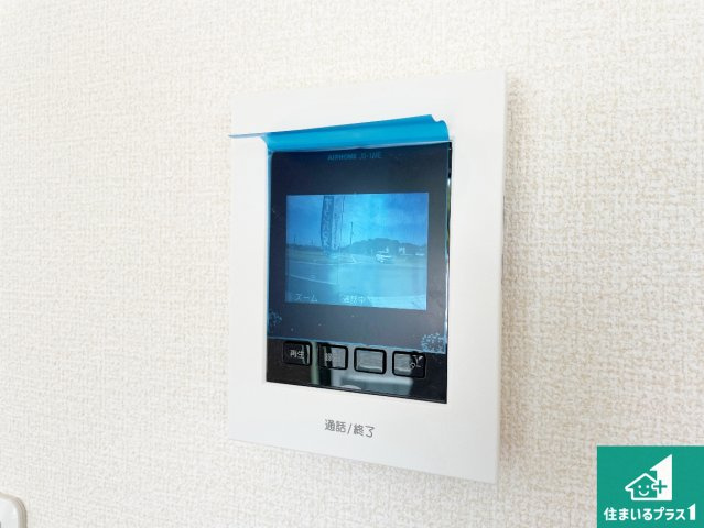 北葛城郡広陵町大野　第6期　新築一戸建ての防犯設備|カラーモニターインターホン！声だけでなく来訪者の姿や顔がモニターで確認できるので、小さなお子様がいらっしゃるご家庭でも安心できます！