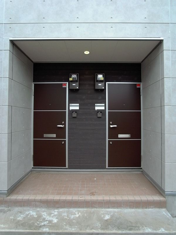 リブリ・サン・ウエスト のエントランス