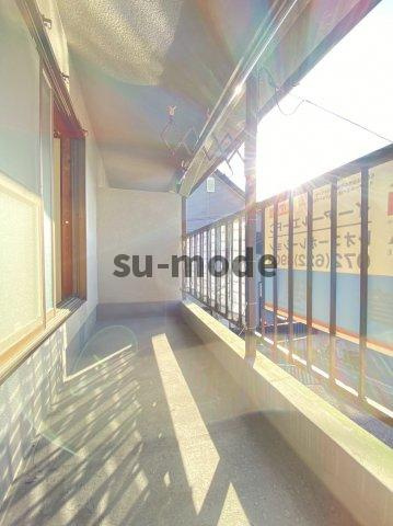 水尾連棟貸家のバルコニー