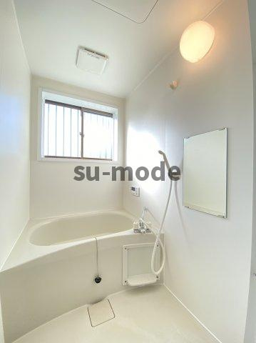 水尾連棟貸家の浴室