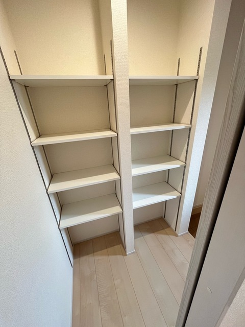 小山市中久喜　新築戸建1-2の収納
