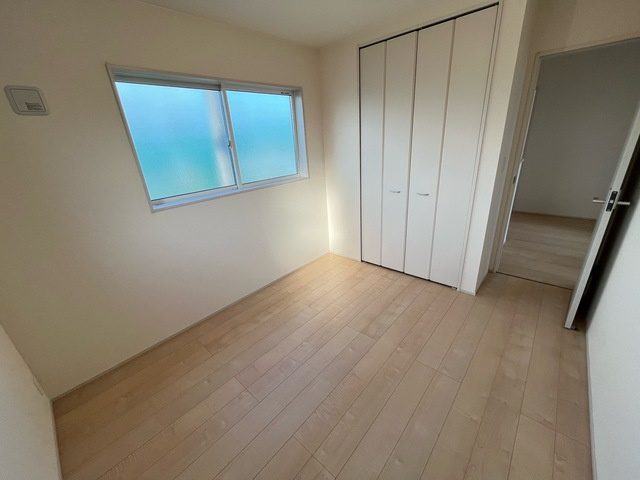 小山市中久喜　新築戸建1-2の洋室