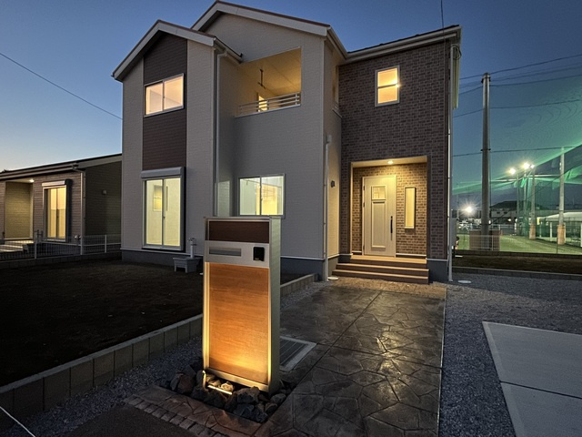 小山市中久喜　新築戸建1-2の外観