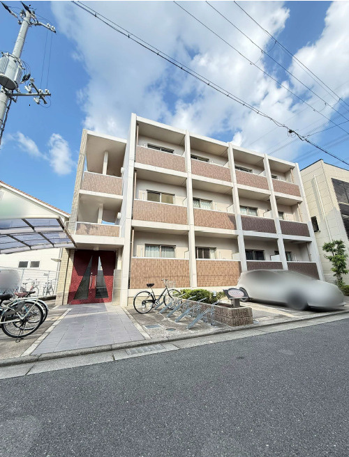 高槻市　阪急京都線「上牧」駅徒歩約2分　一棟収益マンション　ルネス上牧の外観