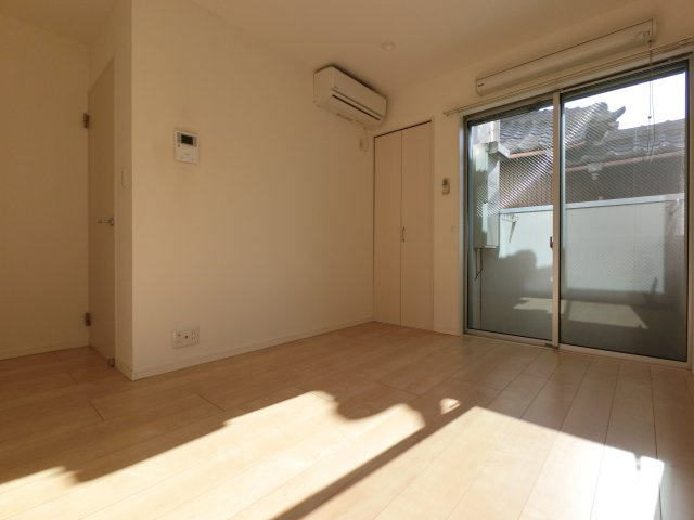 HALEKAIの居間・リビング