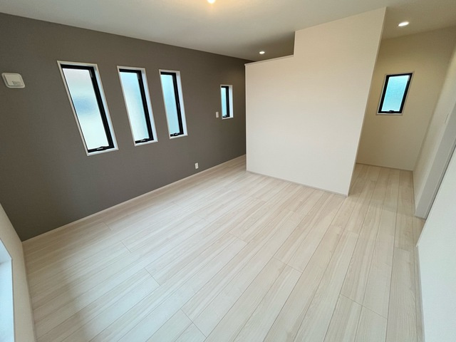 小山市中久喜　新築戸建1-3の洋室