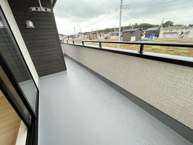 小山市中久喜　新築戸建1-3のバルコニー