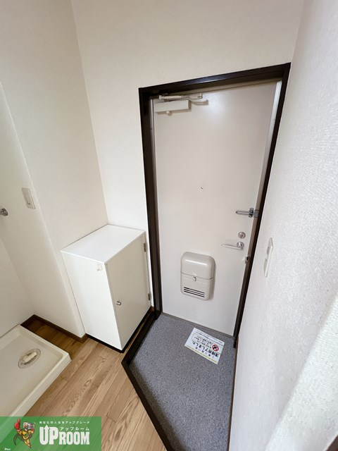 SurplusⅠ宮前Aの玄関