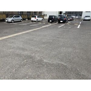 SurplusⅠ宮前Aの駐車場