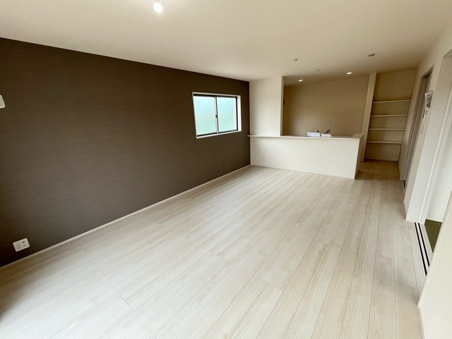 小山市中久喜　新築戸建1-4の居間・リビング