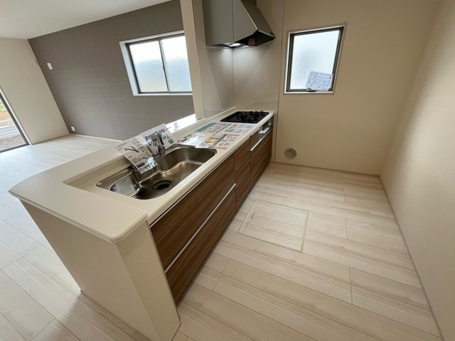 小山市中久喜　新築戸建1-4のキッチン