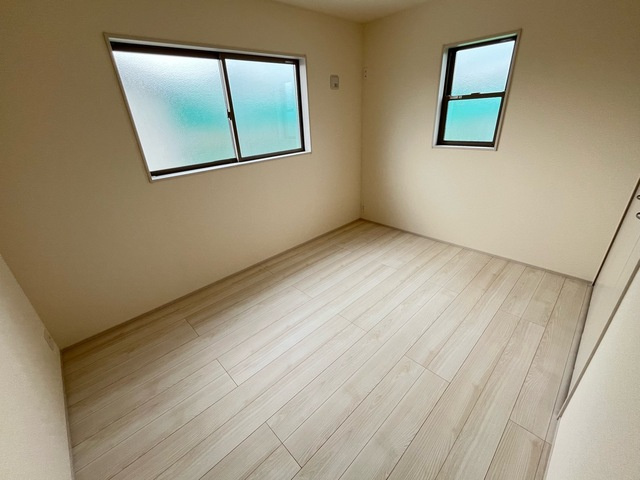 小山市中久喜　新築戸建1-4の洋室
