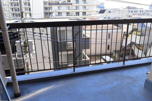 調布市国領町１丁目の中古マンションのバルコニー