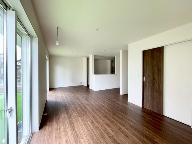 長野南長池第１の居間・リビング