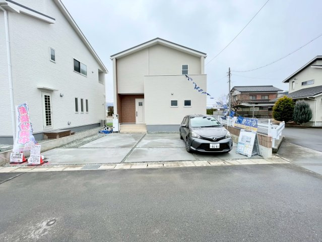 長野南長池第１の前面道路含む現地写真