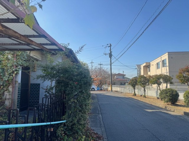 岡山市中区乙多見　売土地の前面道路含む現地写真