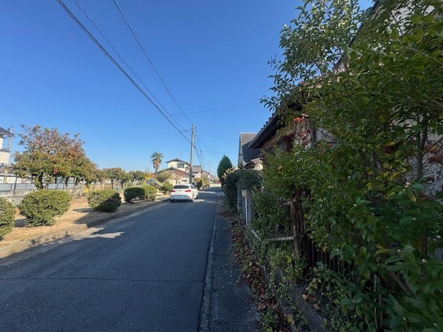 岡山市中区乙多見　売土地の前面道路含む現地写真