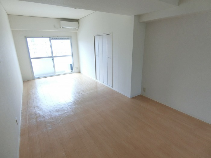 U-FLATSの居間・リビング