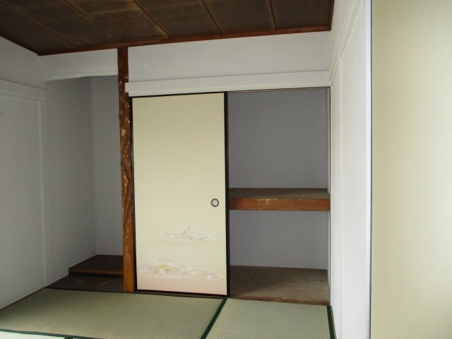 藤江戸建の収納