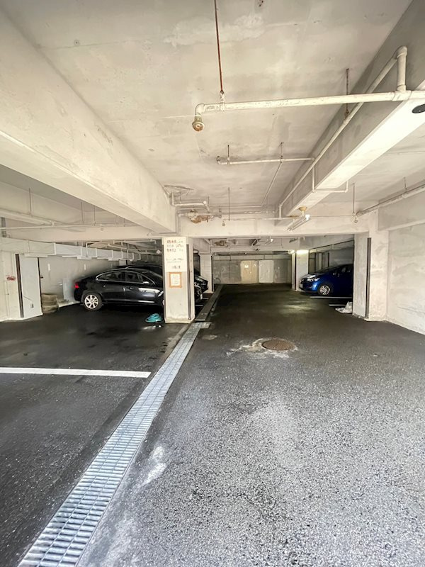 ダイヤモンドコーポの駐車場