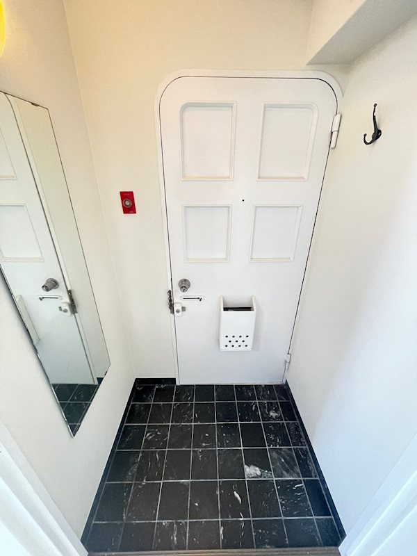 ダイヤモンドコーポの玄関