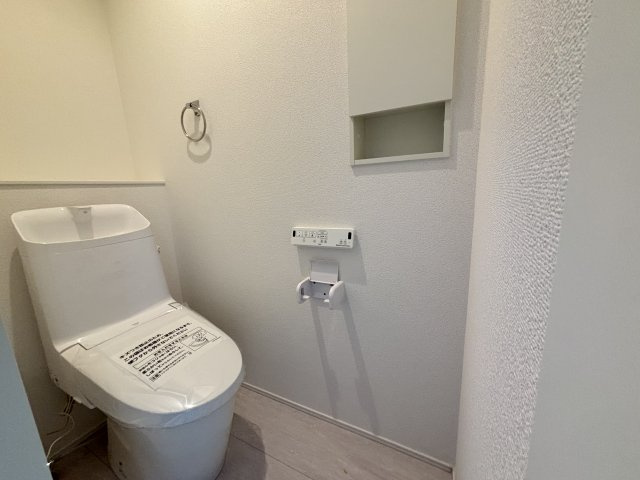 GRAFARE西区清里2期｜名古屋市の戸建ならホームアップのトイレ|シャワートイレ