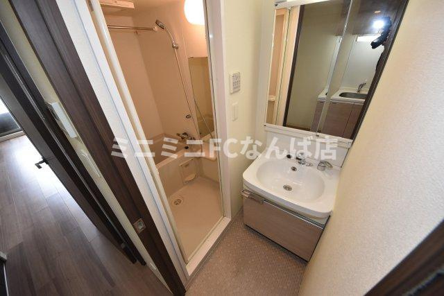 プレサンス本町エクストラの洗面所