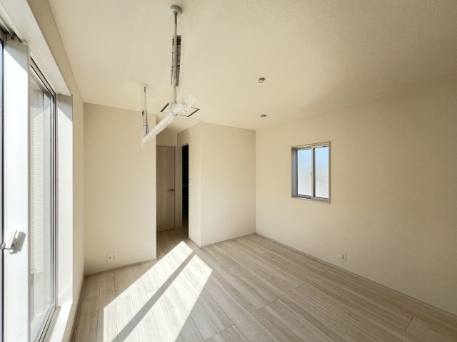 橿原市新口町全２棟 １号棟 の寝室|広くて明るい寝室７帖