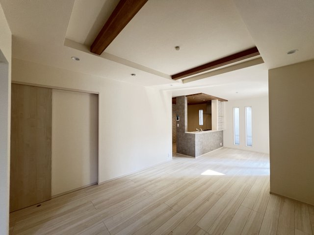 橿原市新口町全２棟 １号棟 の居間・リビング|こちらの居間で趣味の時間をお楽しみください