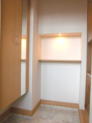 【玄関】 | グレイスフラッツ